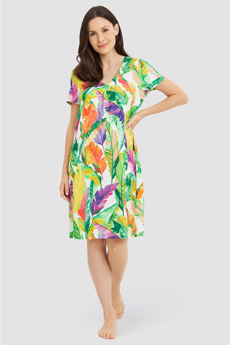 Frontalbild von Strandkleid Kurzarm im tropischen Blätter-Druck Viskose/Elasthan