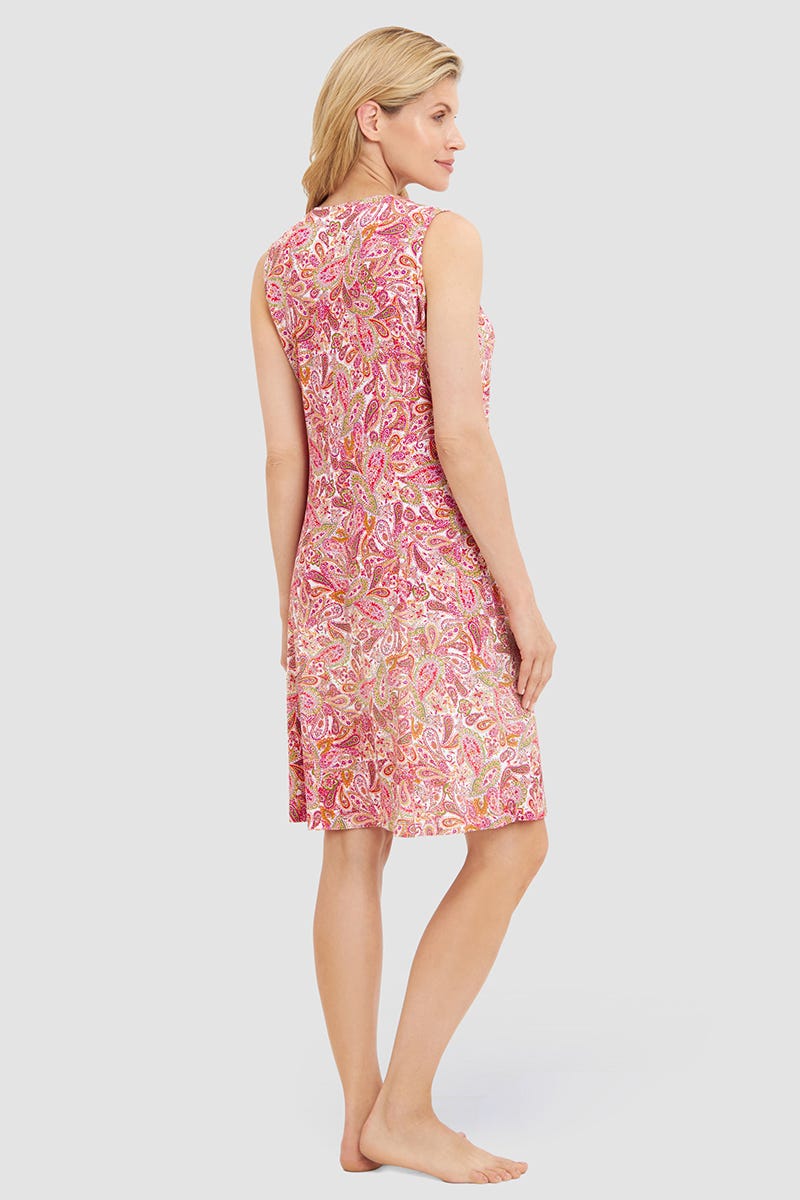 Rückansicht von Strandkleid Ärmellos im sommerlichen Paisley-Druck