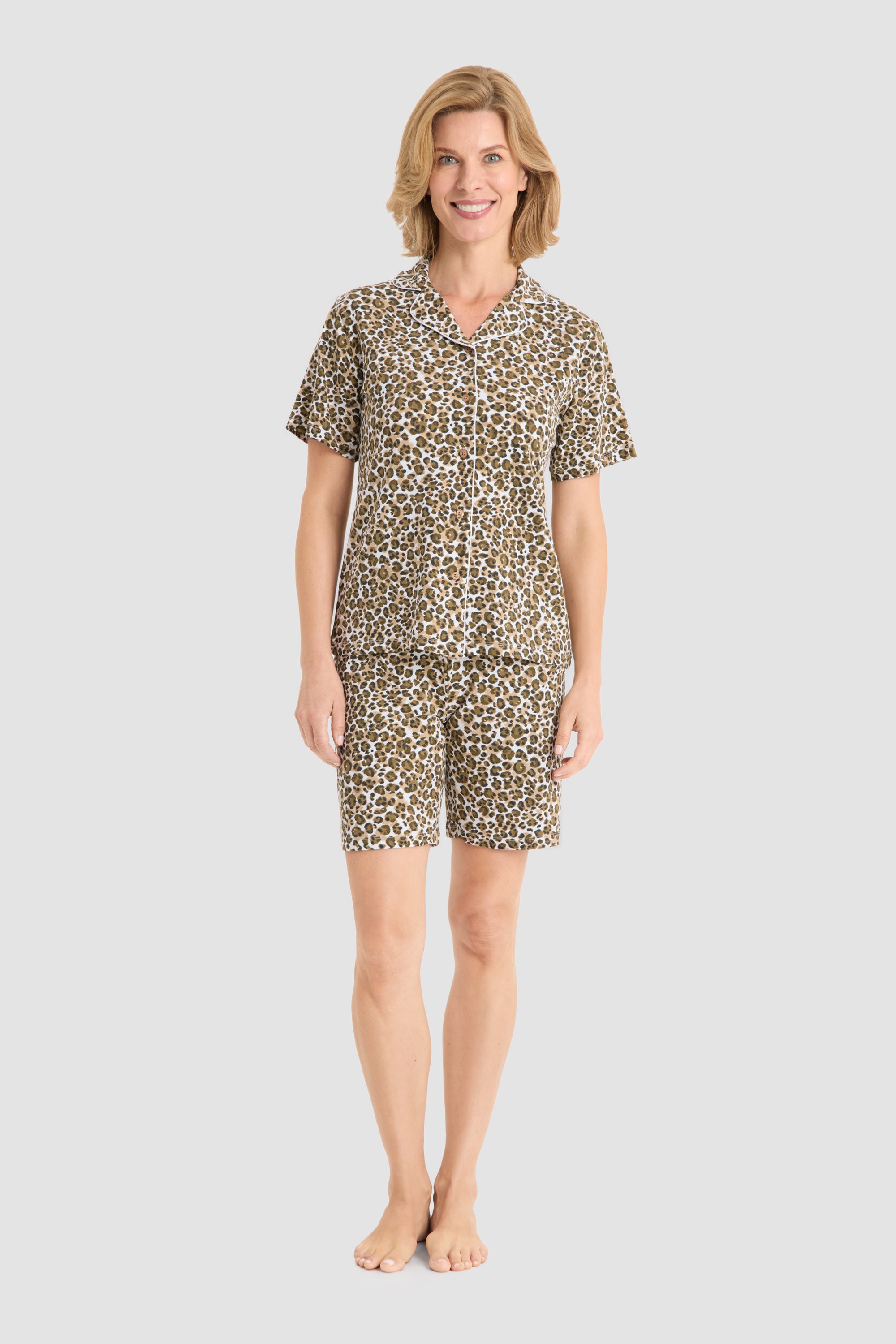 Ganzkörperbild von Rösch Shirt Kurzarm