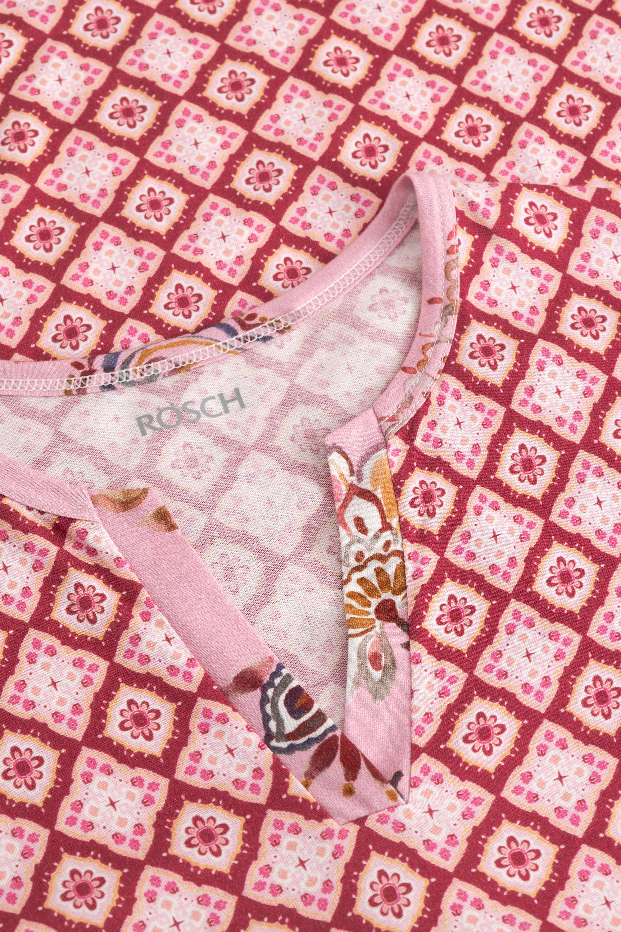 Chemise Rösch manches longues, motif ornemental rose