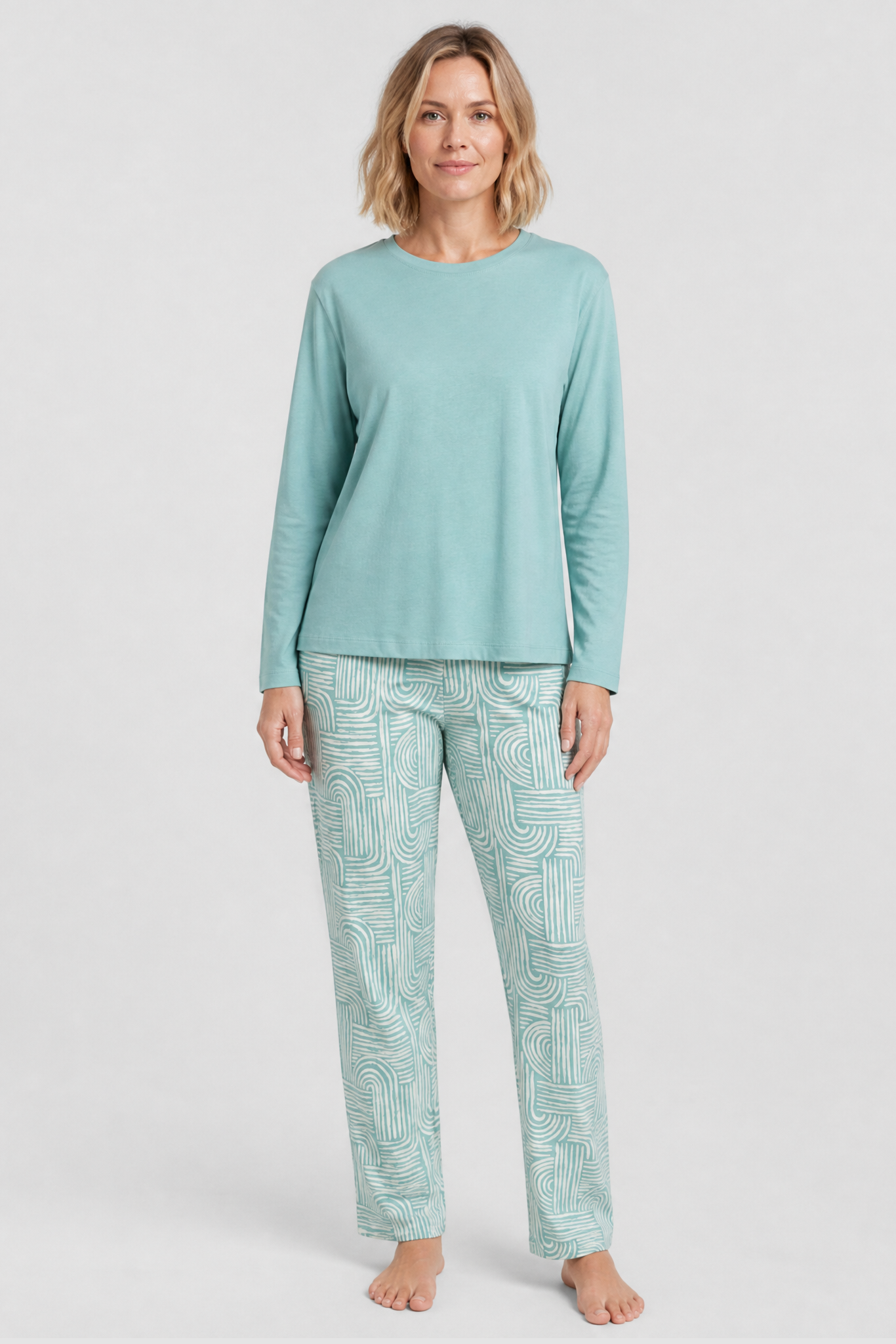 Frontalbild von Rösch Pyjama Lang, Langarm
