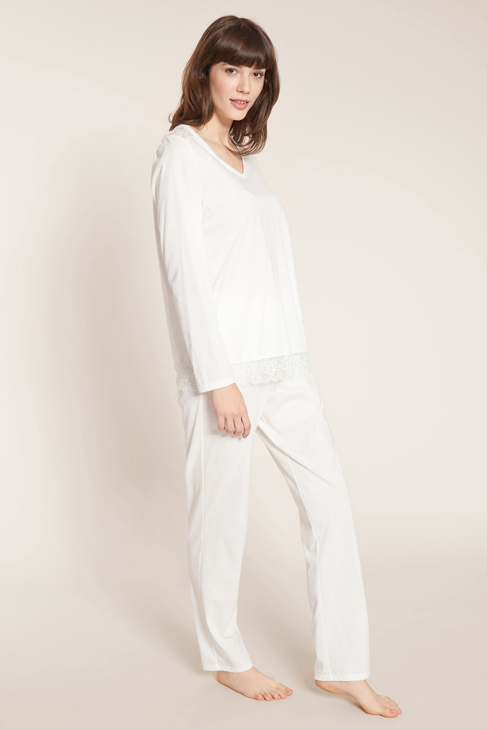 Frontalbild von Rösch Pyjama Lang
