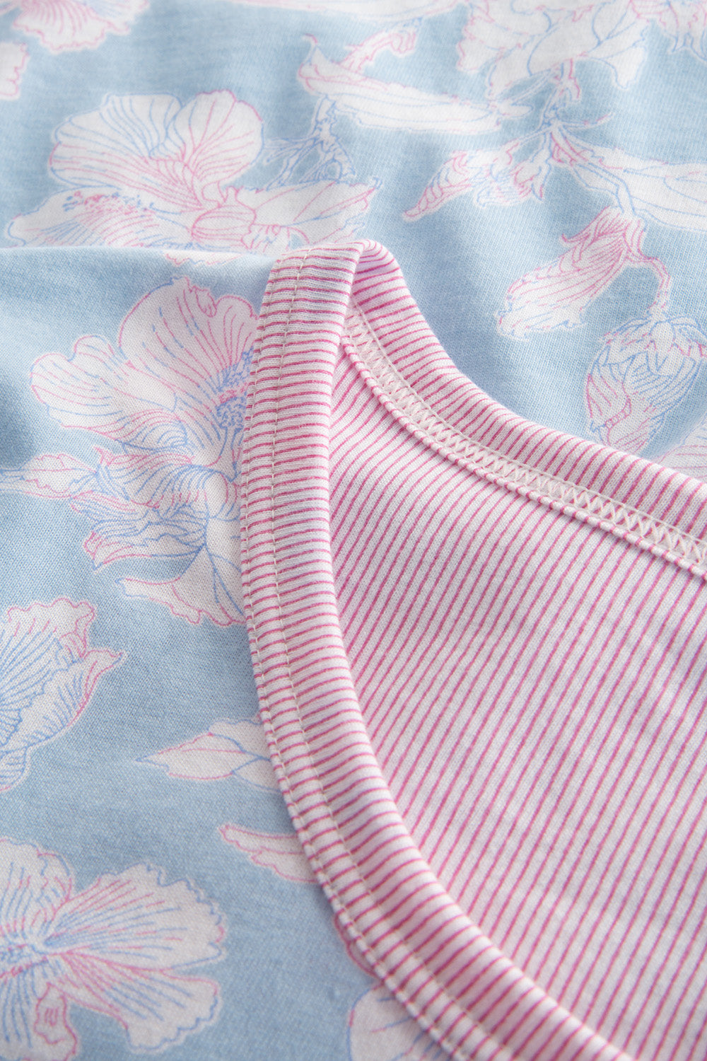 Ganzkörperbild von Rösch Nachthemd Knielang