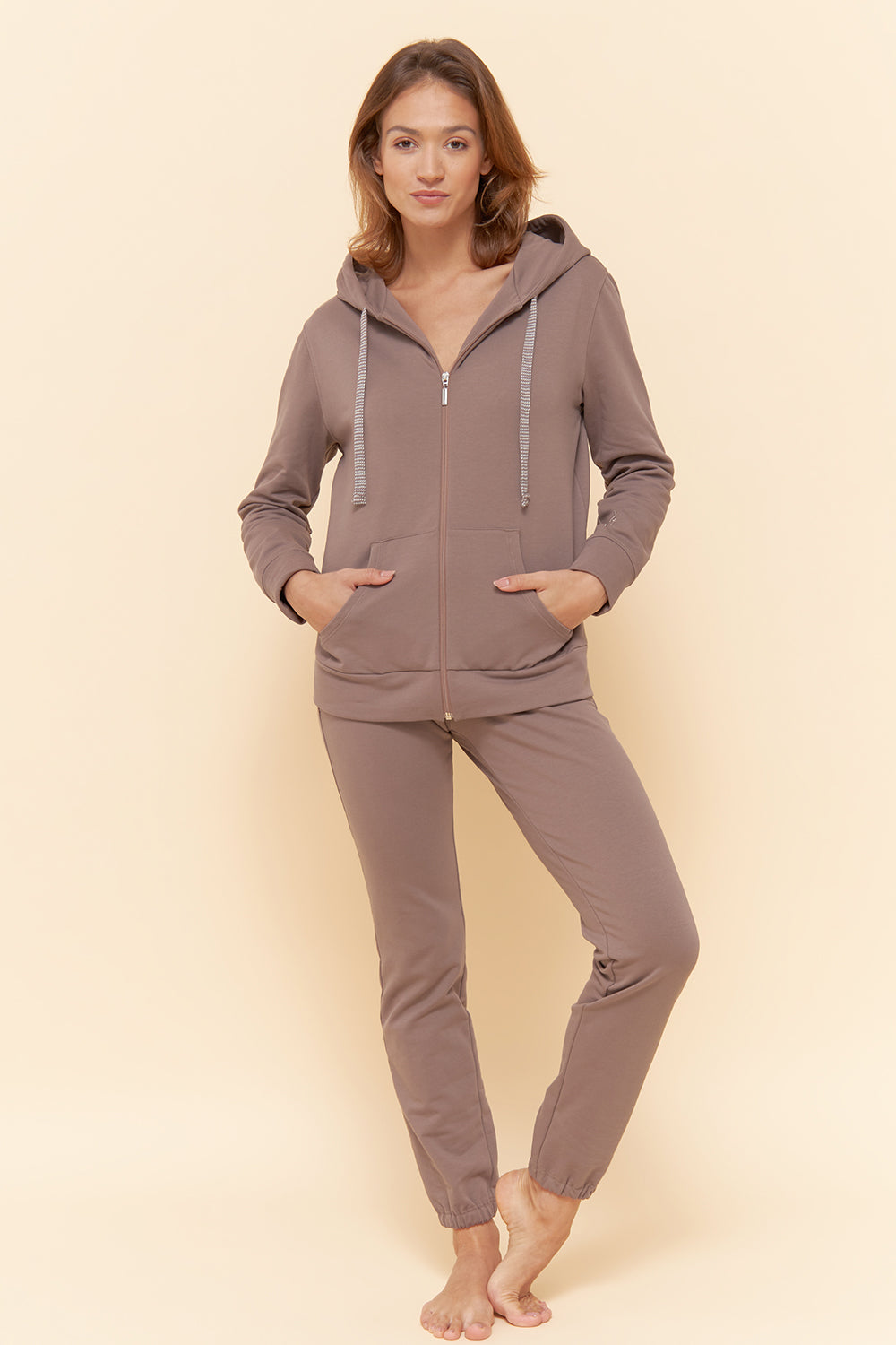 Ganzkörperbild von Rösch Hose Lang