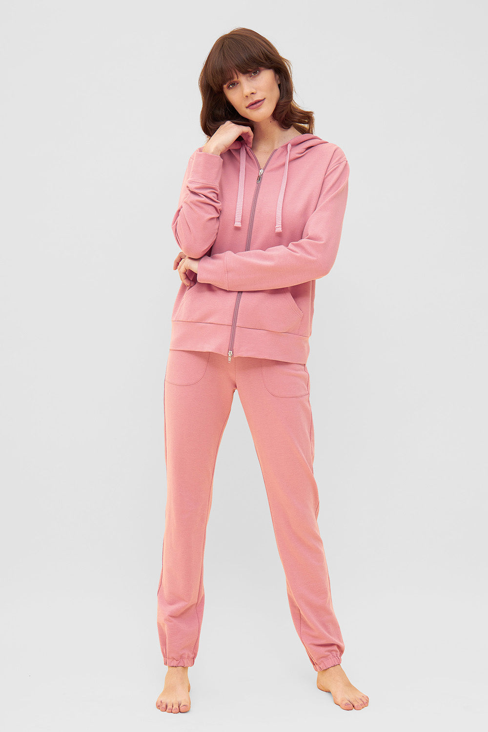 Ganzkörperbild von Rösch Hose Lang