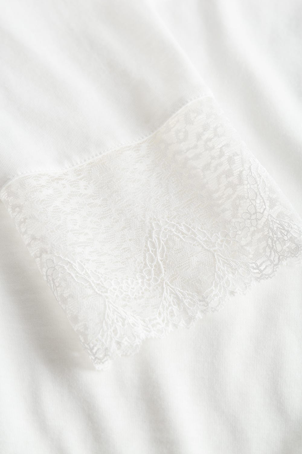 Detailbild 3 von Nachthemd mit eleganten Spitzen-Details einfarbig romantisch verspielt Baumwolle/Modal