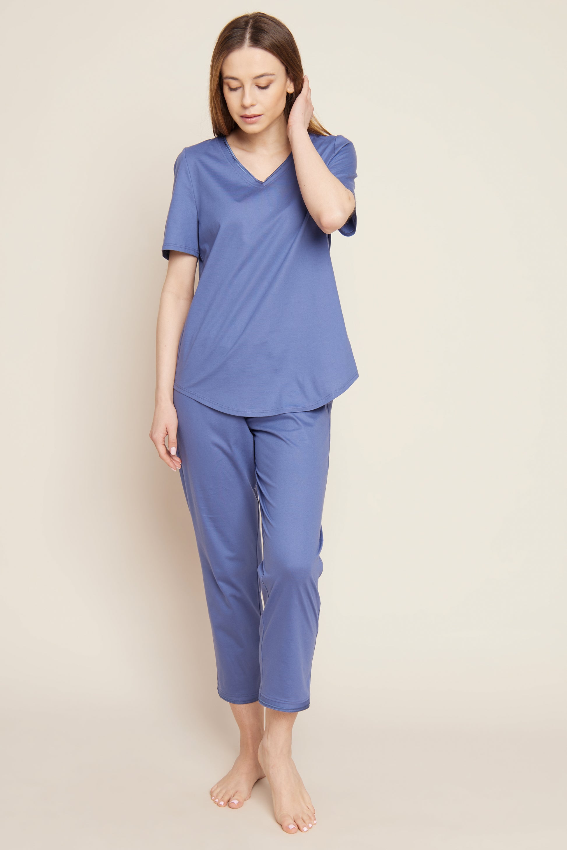 Ganzkörperbild von Rösch Shirt