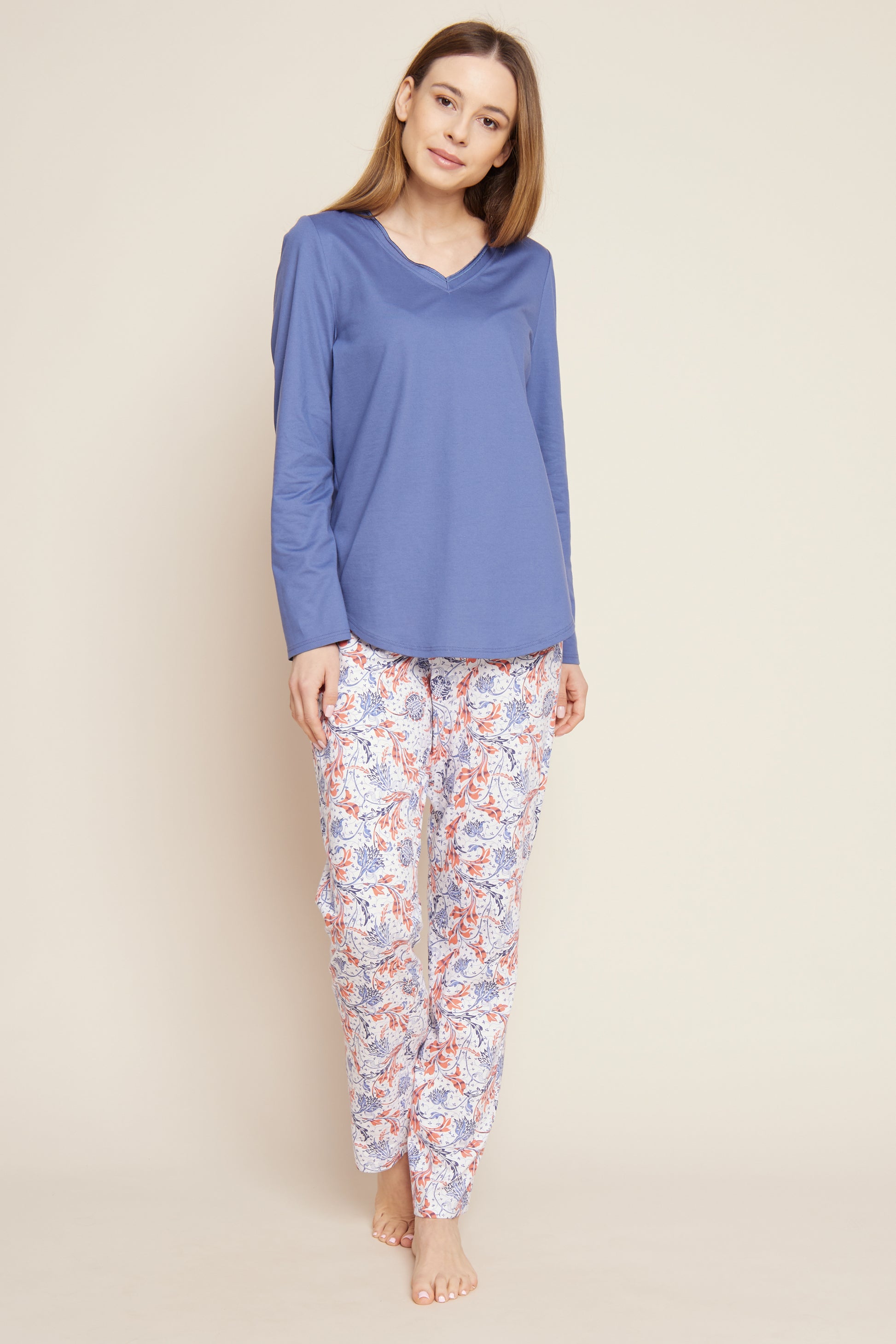 Ganzkörperbild von Rösch Hose Lang