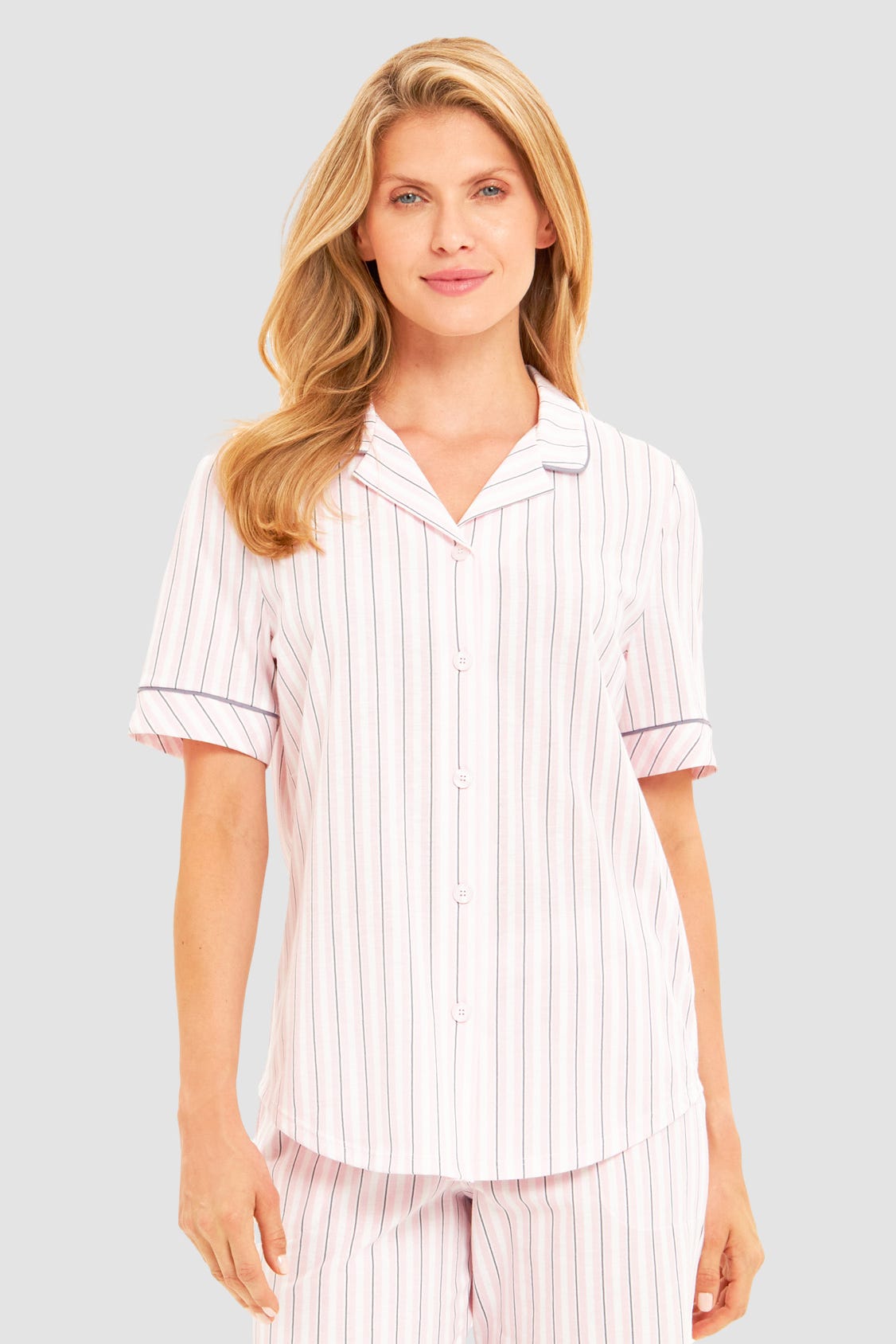 Frontalbild von Basic Pyjamashirt Kurzarm im Streifendruck Herrenhemdstil