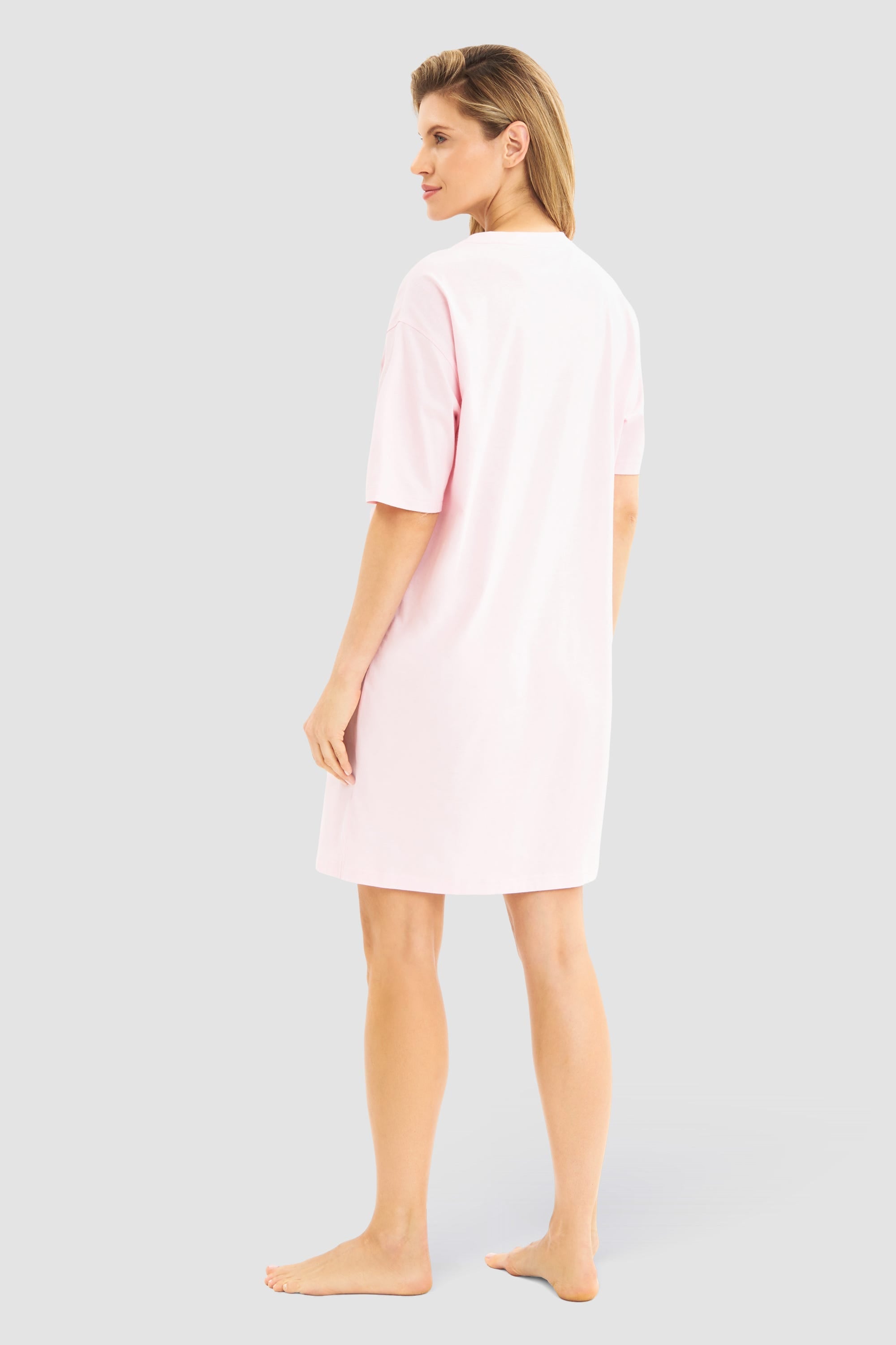 Hollowbild von Basic Nachthemd im sportiven Look