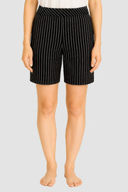 Frontalbild von Bermuda mit Musterung 100% Baumwolle