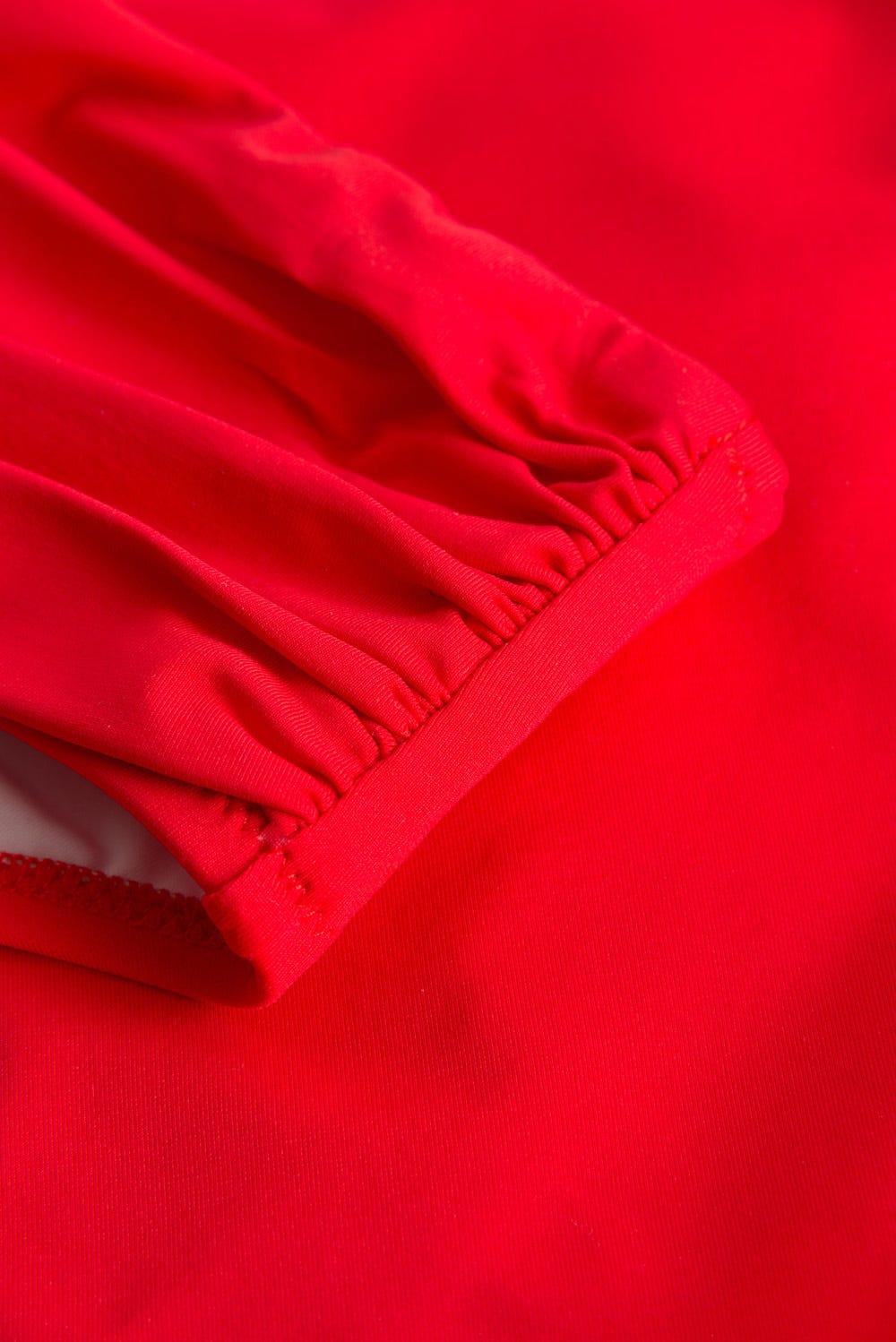 Detailbild 1 von Bandeau Bikini mit verspielten Raff-Details Rot Lycra