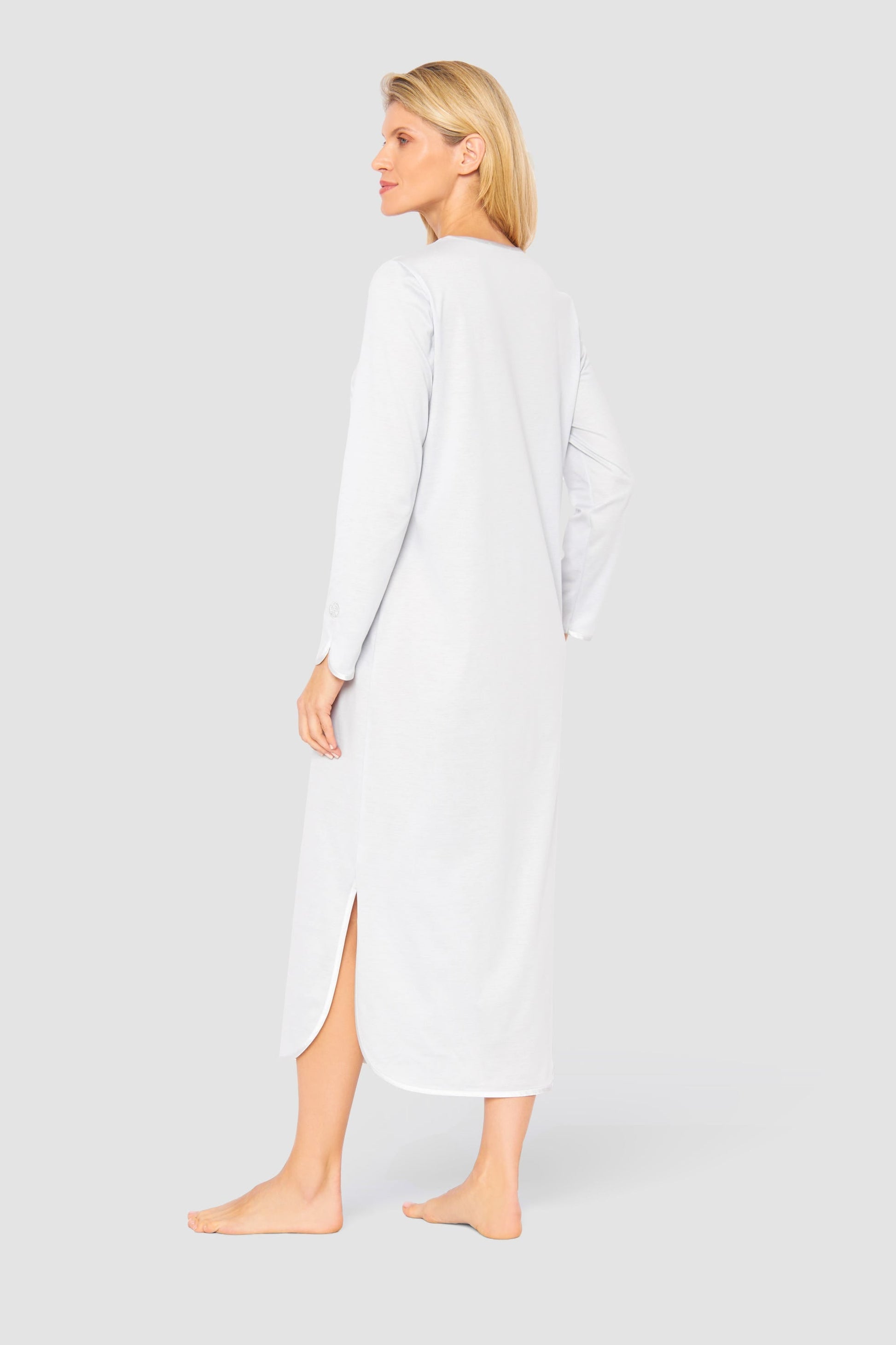 Rückansicht von Nachtkleid mit Satindetails Perlen Maxi 100% Baumwolle