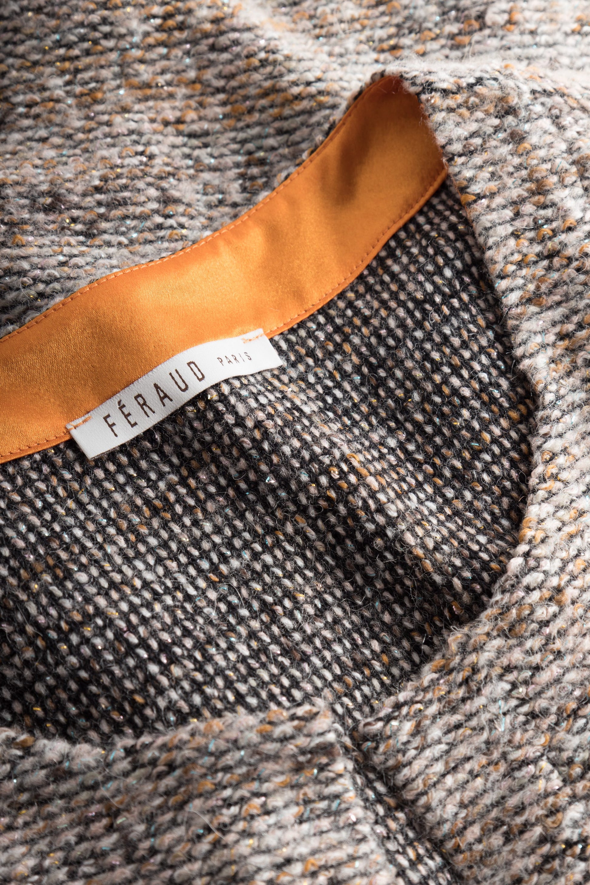 Detailbild 2 von Cape aus Strick Kuschelig Materialmix