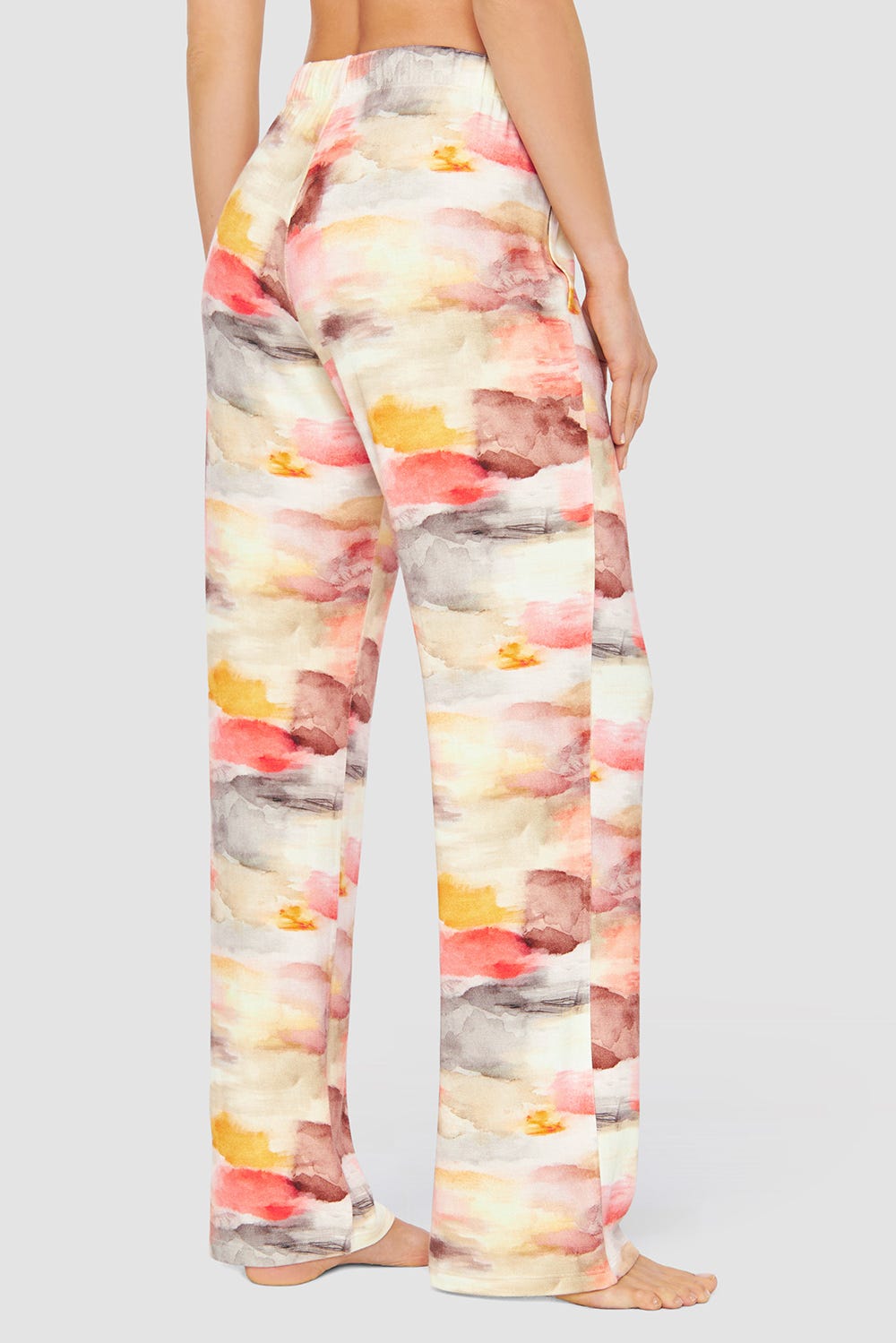 Rückansicht von Hose im Aquarell-Druck Strick Materialmix