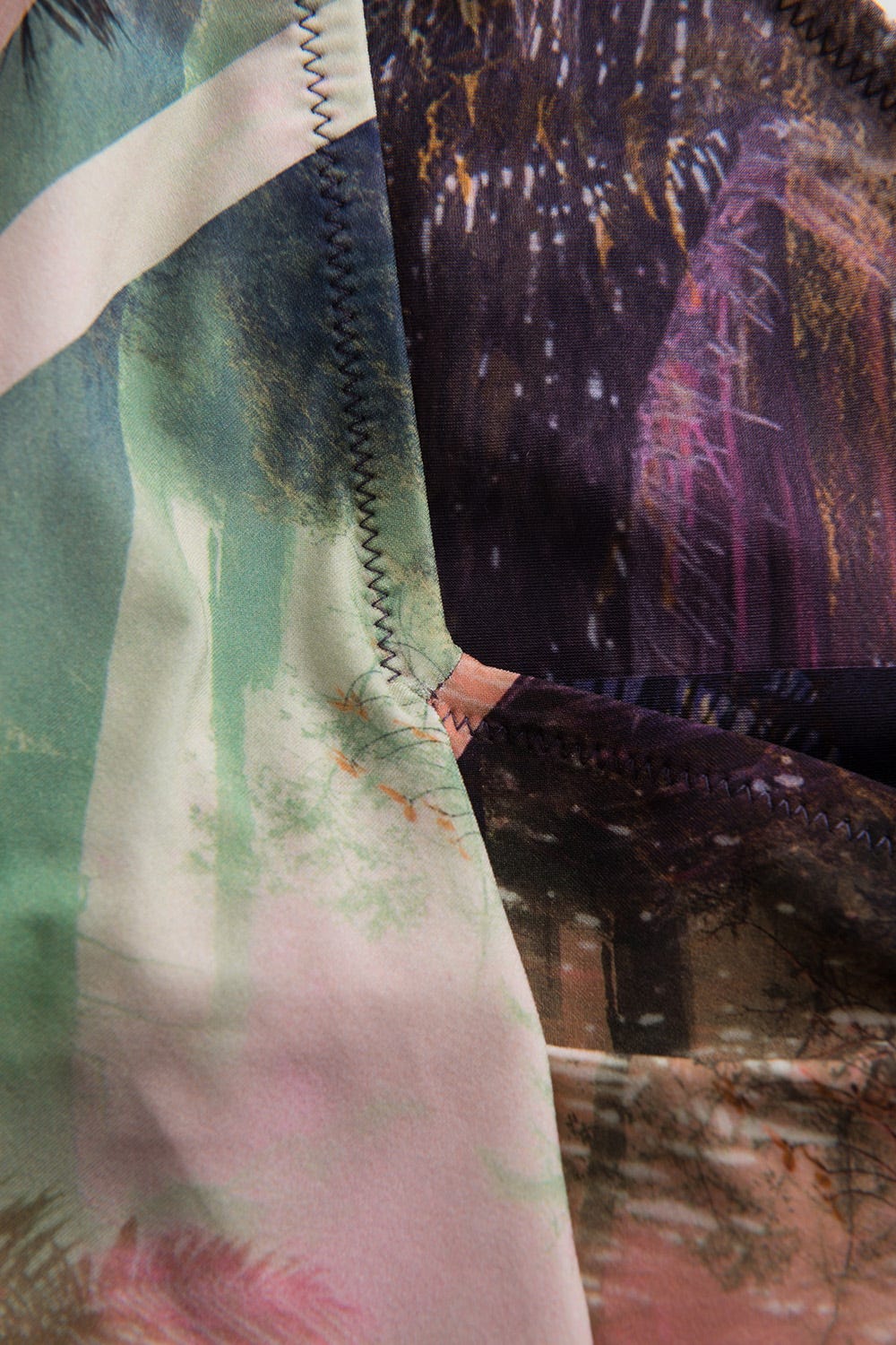 Detailbild 1 von Badeanzug im aufregenden Palmen-Druck Wickeloptik Polyamid/Elasthan