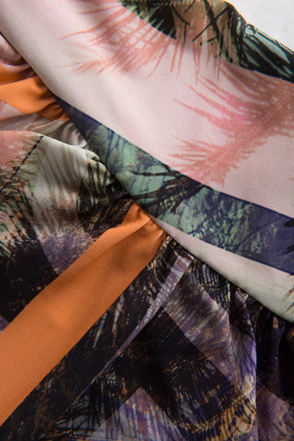 Detailbild 2 von Badeanzug im aufregenden Palmen-Druck Wickeloptik Polyamid/Elasthan