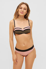 Frontalbild von Bikini im Ringel-Druck mit Schimmer-Effekt Materialmix