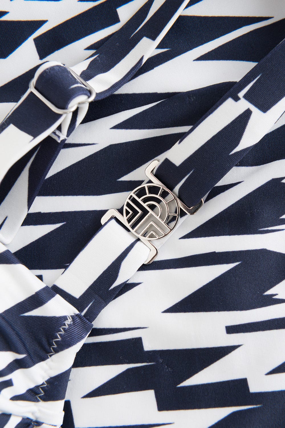 Detailbild 2 von Badeanzug im grafischen Druck Dunkelblau-Weiß Polyamid/Elasthan