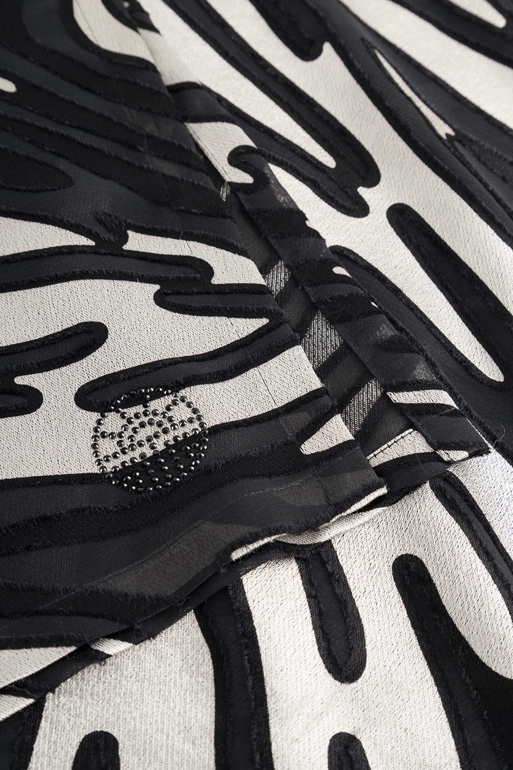 Detailbild 2 von Nachtkleid im Zebradruck exotisch elegant Polyester/Viskose