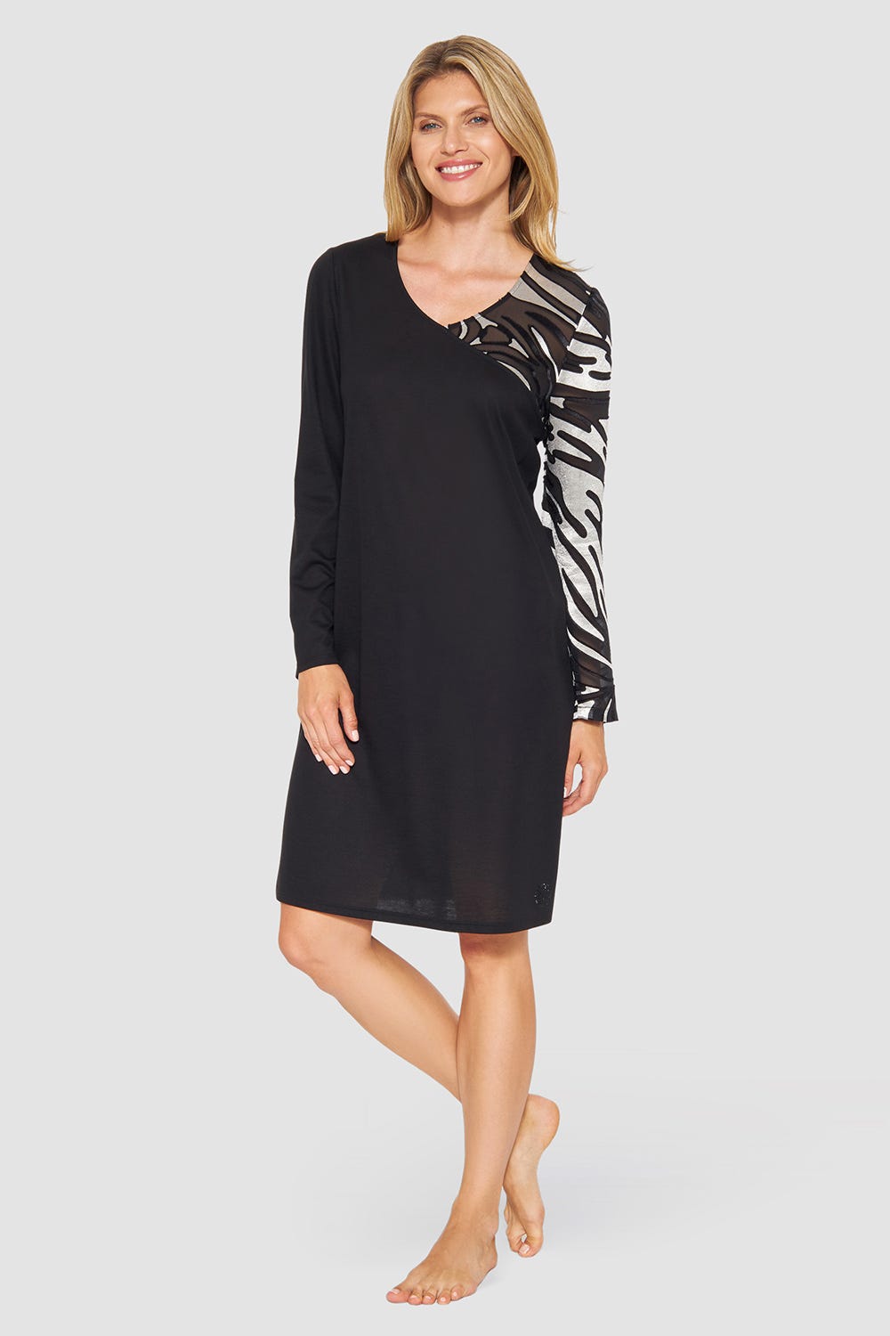Frontalbild von Nachthemd mit elegantem Zebra-Detail exotisch Polyester/Viskose