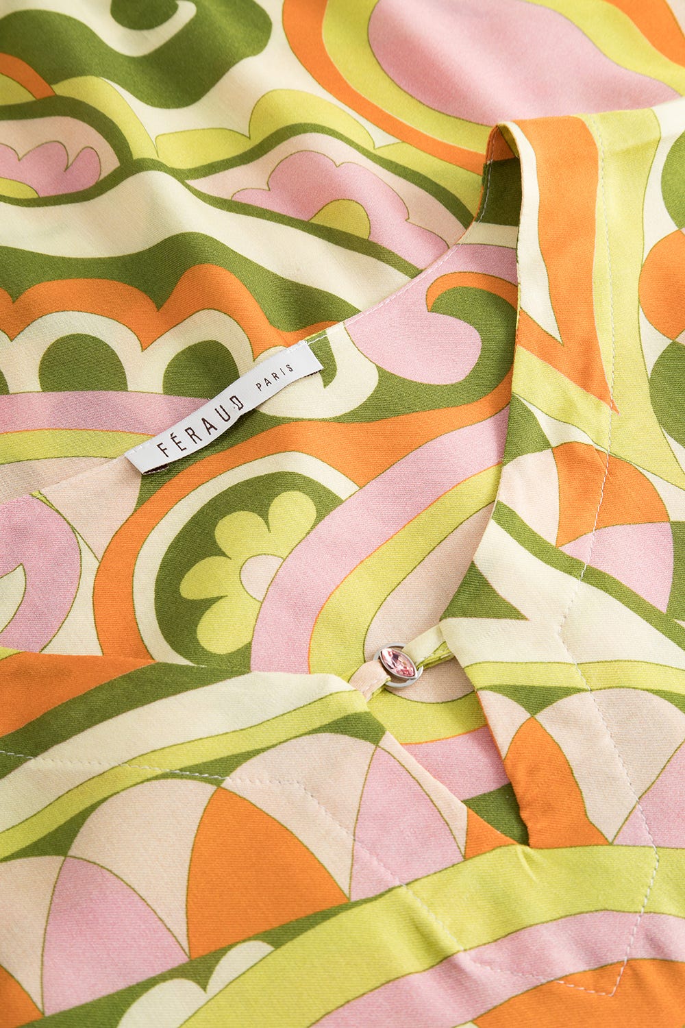 Detailbild 1 von Nachthemd Kurzarm aus Webstoff im sommerlichen Paisley-Druck Limettengrün Viskose/Seide