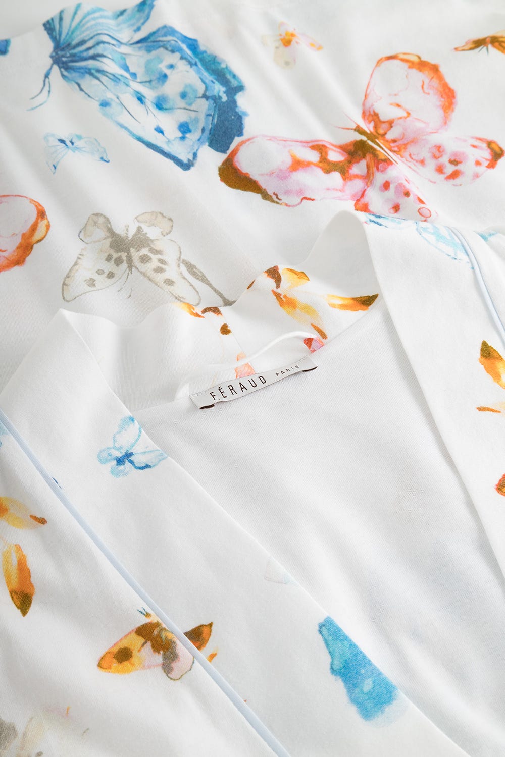 Detailbild 1 von Morgenmantel im Schmetterlingsdruck  romantisch verspielt 100% Baumwolle