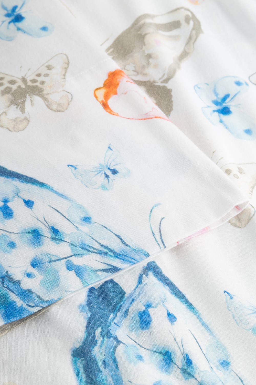 Detailbild 2 von Morgenmantel im Schmetterlingsdruck  romantisch verspielt 100% Baumwolle