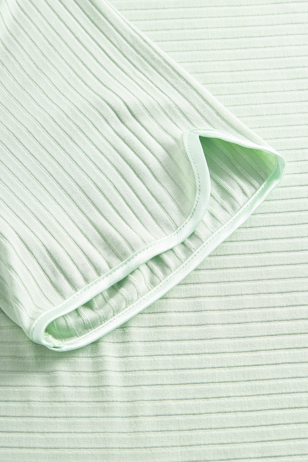 Detailbild 3 von Nachthemd Kurzarm aus leichter Rippware Hellgrün Viskose/Elasthan