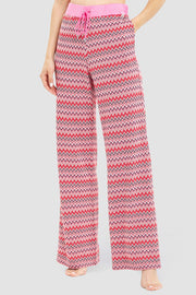 Frontalbild von Hose im Zackenmuster Strick Materialmix