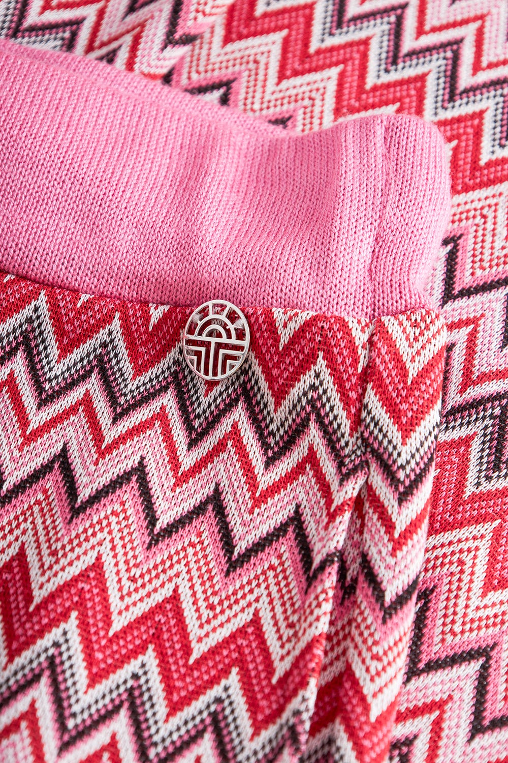 Detailbild 2 von Hose im Zackenmuster Strick Materialmix