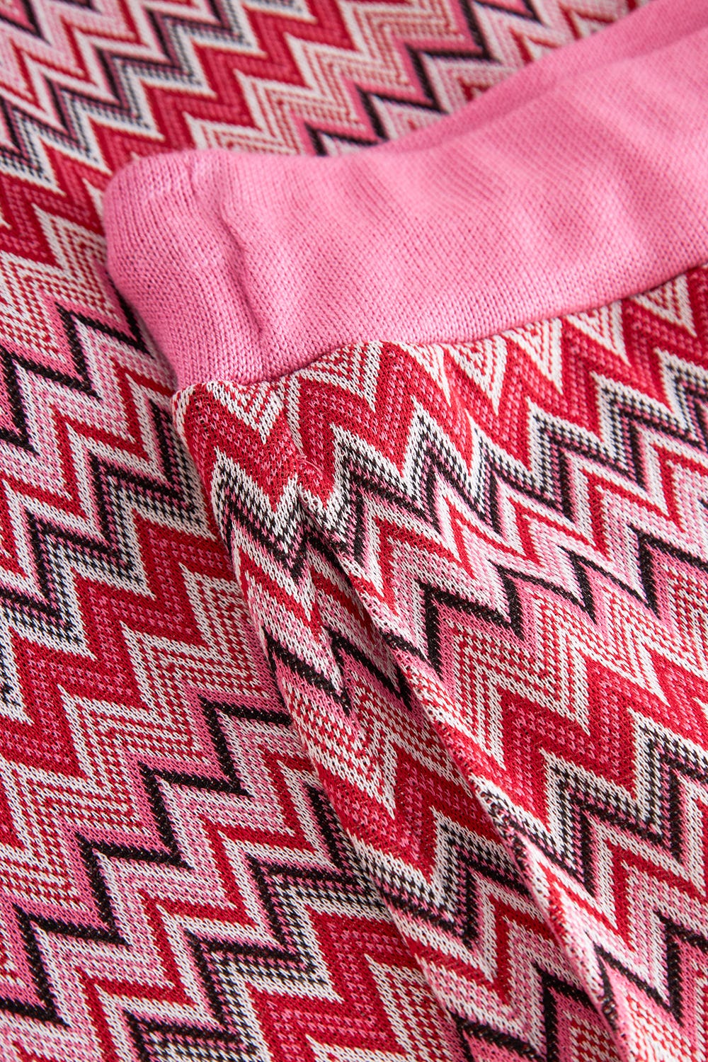 Detailbild 3 von Hose im Zackenmuster Strick Materialmix