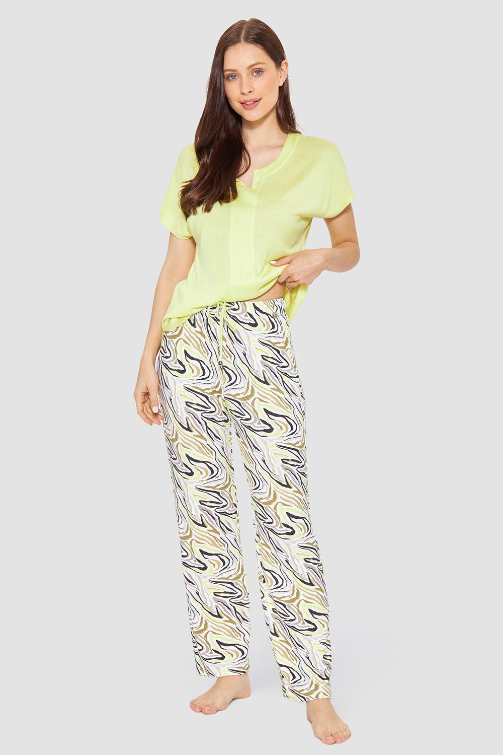 Detailbild 1 von Freizeithose im modernen Animalprint aus sommerlicher Strickware