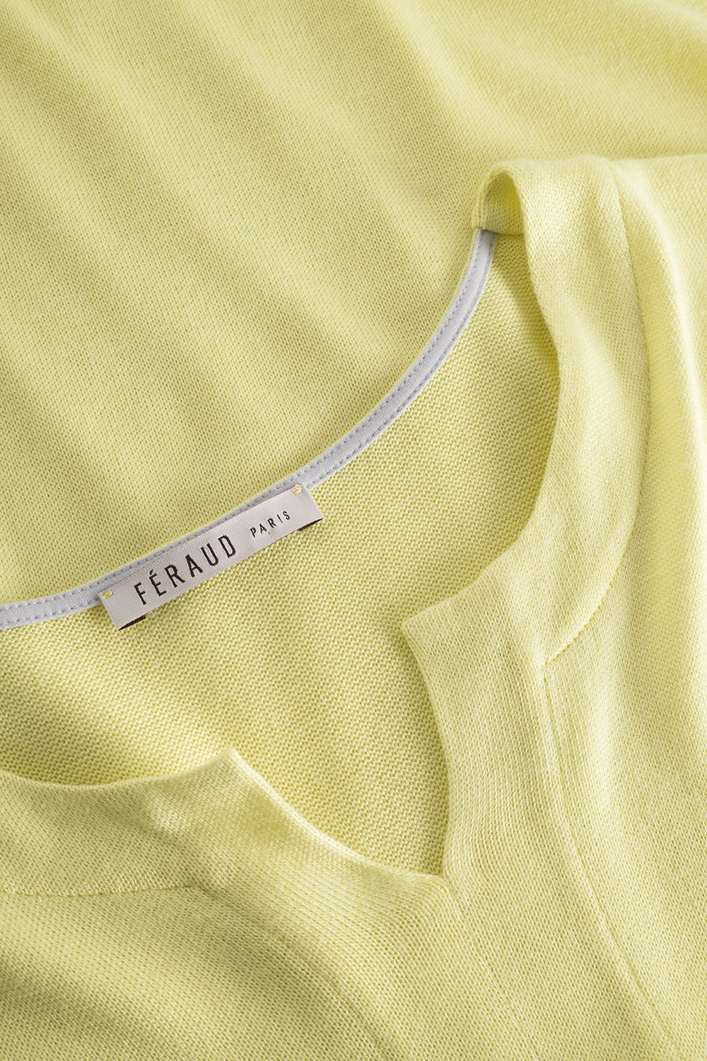 Detailbild 2 von T-Shirt in Limettengrün aus sommerlicher Strickware