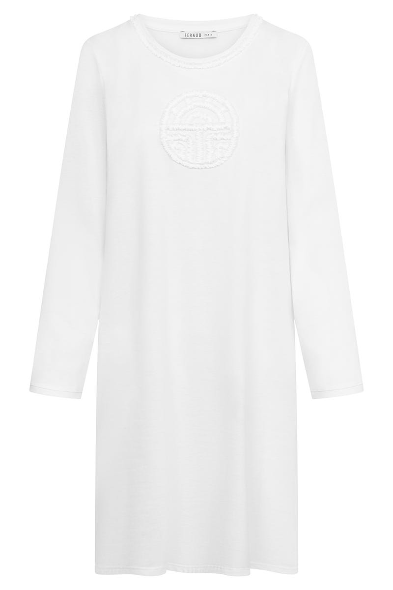 Hollowbild von Nachthemd mit romantisch gerüschtem Logo 100% Baumwolle