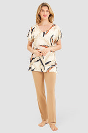 Frontalbild von Pyjama im herbstlichen Blätter-Druck Webware 100% Viskose