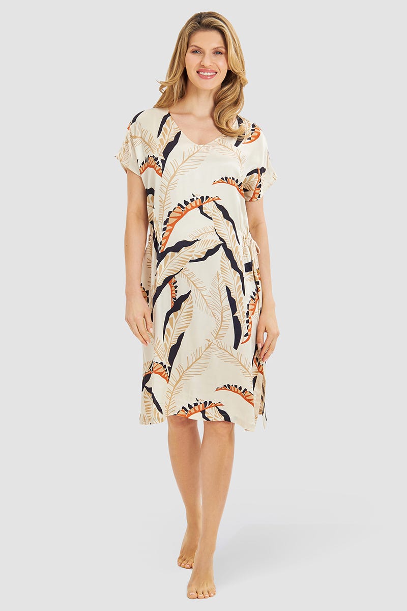 Frontalbild von Nachthemd im herbstlichen Blätter-Druck Webware 100% Viskose