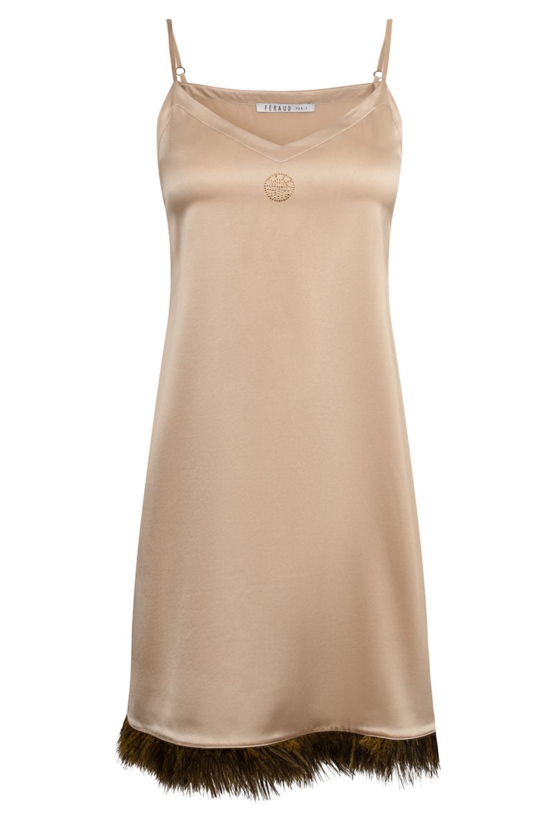 Hollowbild von Nachtkleid mit Straußen-Federn und Strass-Logo Webware Seide/Elasthan