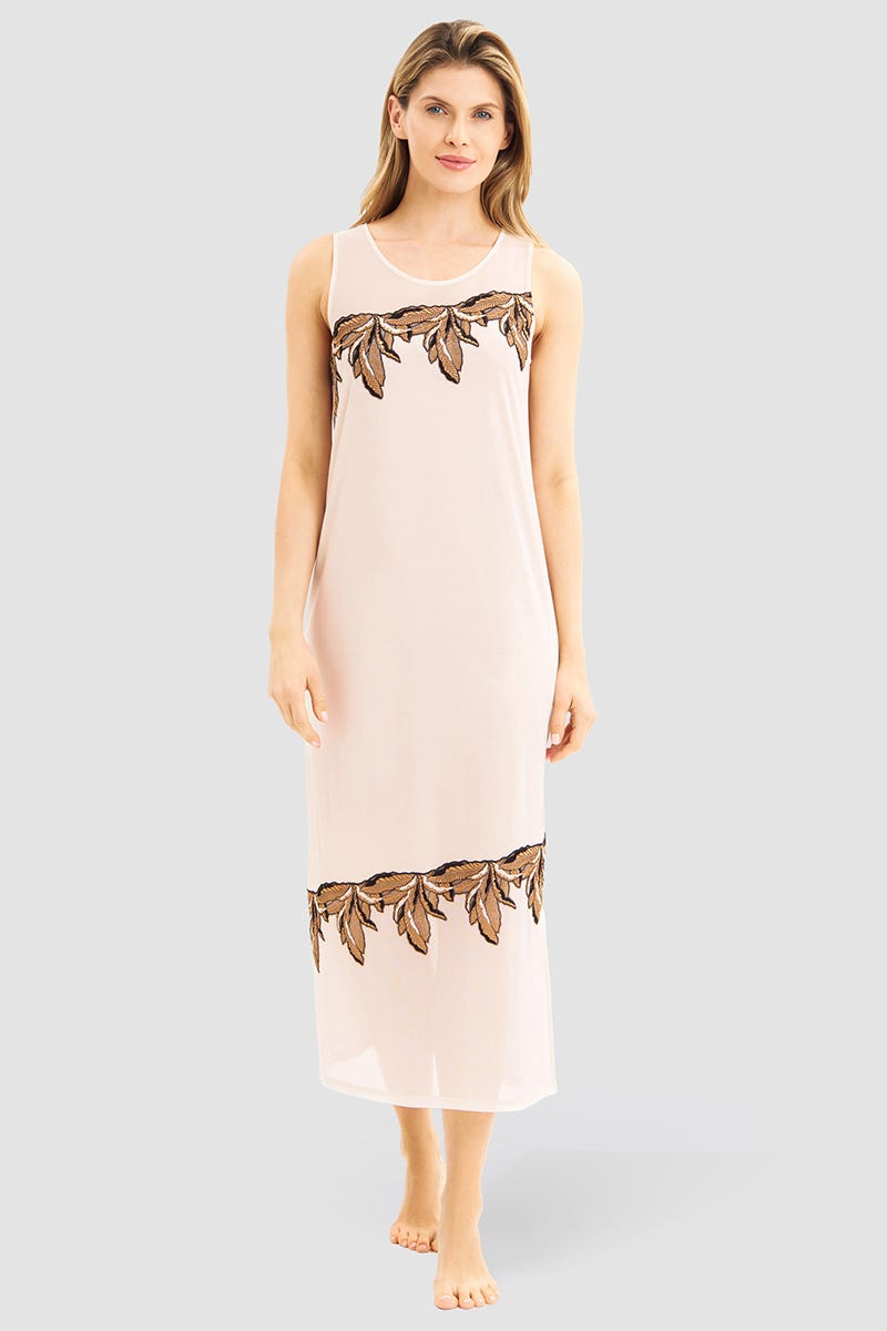 Frontalbild von Nachthemd Ärmellos mit herbstlicher Blätter-Stickerei 100% Micromodal