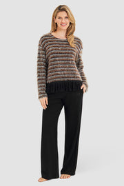 Frontalbild von Hausanzug im Ringelstrick aus Kuschelflor Materialmix