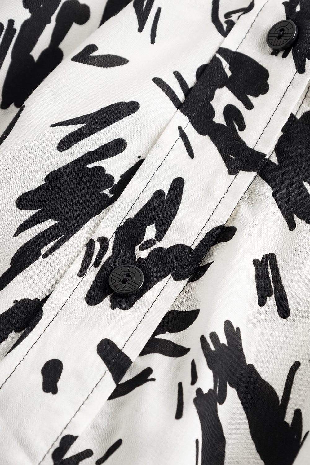 Detailbild 1 von Strandkleid Langarm im Animalprint Leo Schwarz-Weiß aus Webware Oversize