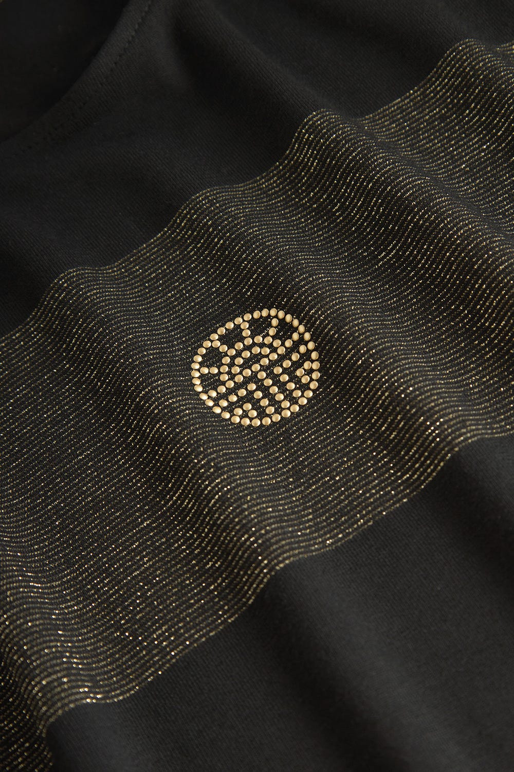 Detailbild 2 von T-Shirt im Ringeldruck mit Schimmer-Effekt Schwarz-Gold