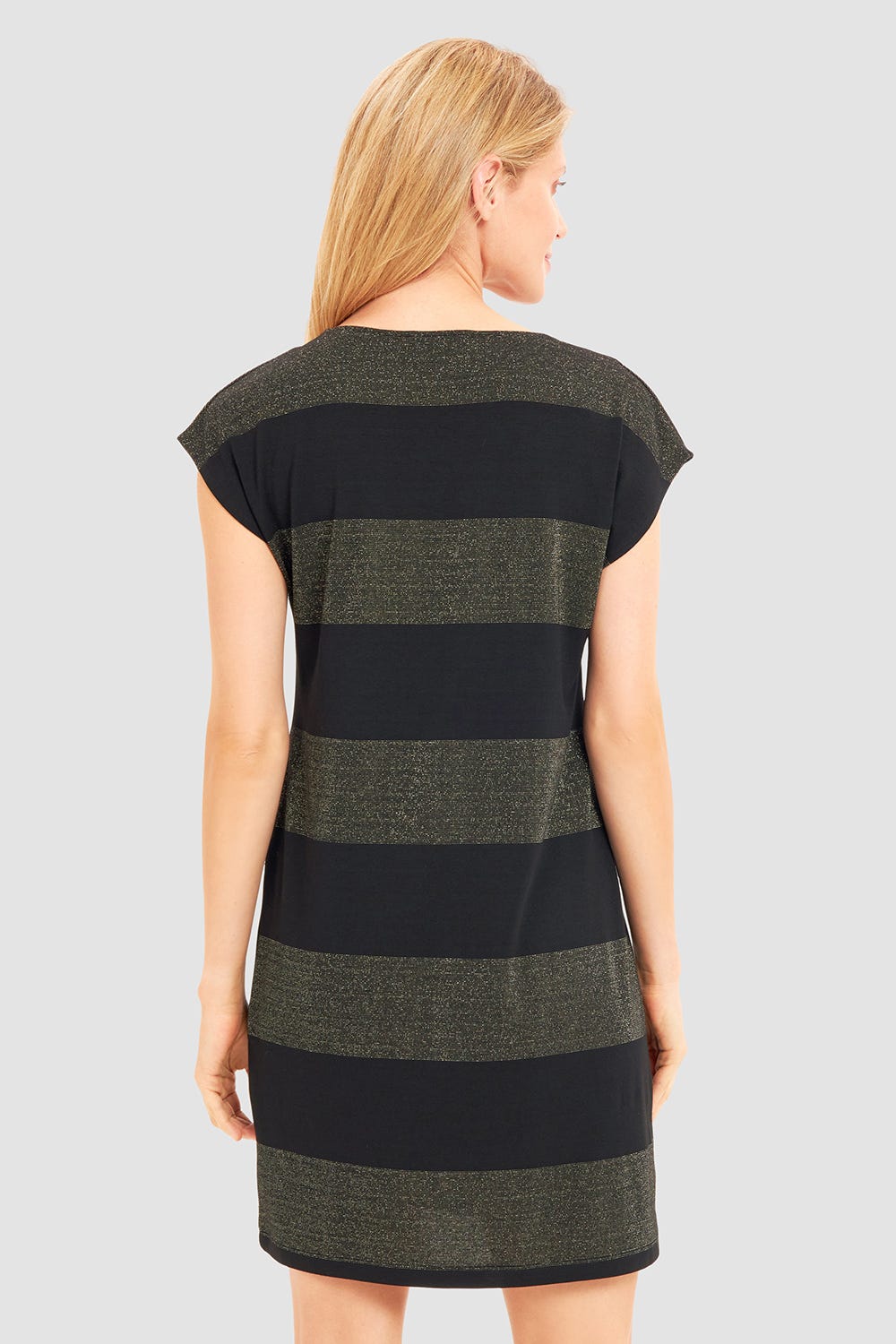 Rückansicht von Strandkleid Kurzarm im Ringeldruck mit Schimmer-Effekt Schwarz-Gold