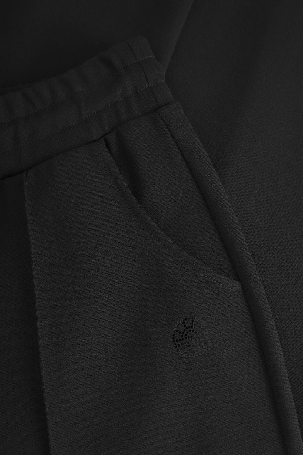 Detailbild 3 von Lange Hose mit sportiven Abnäher Schwarz 