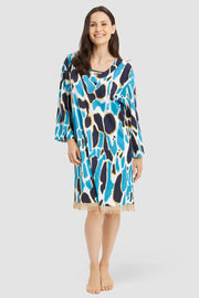 Frontalbild von Nachthemd im eleganten Leo-Druck mit Fransen-Details Baumwolle/Modal