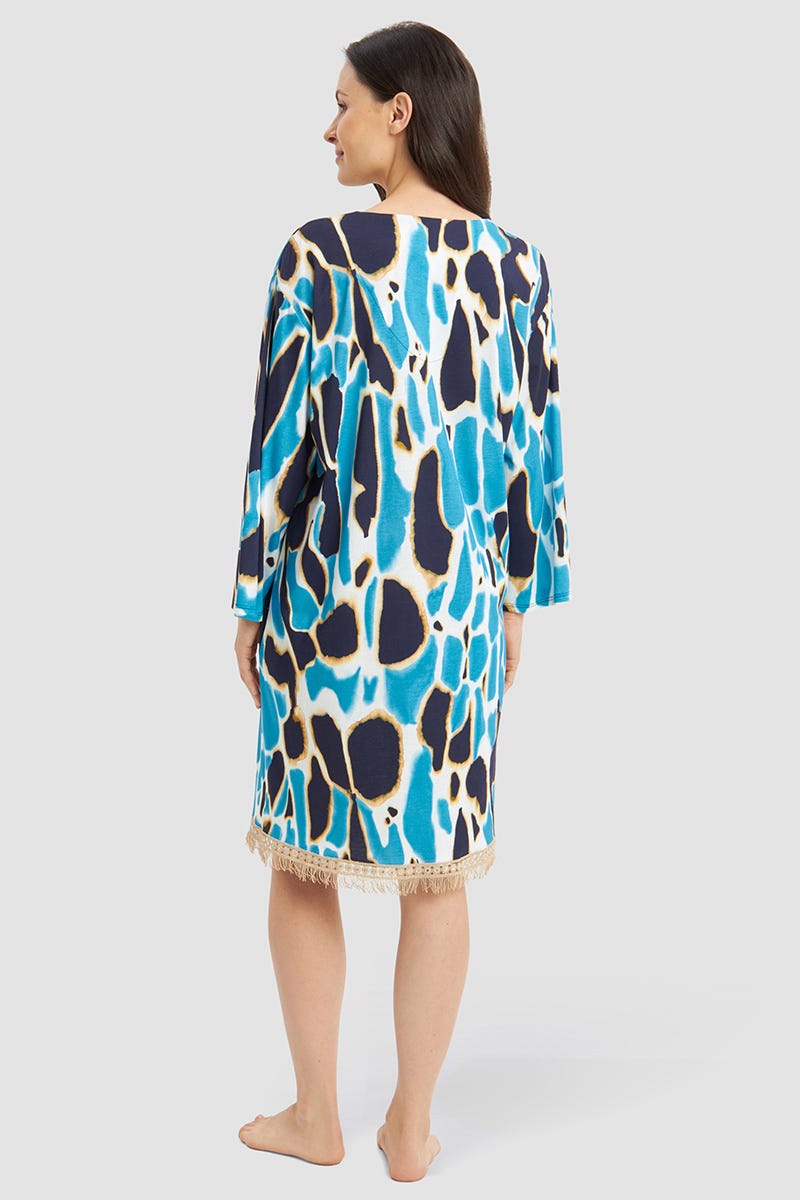 Rückansicht von Nachthemd im eleganten Leo-Druck mit Fransen-Details Baumwolle/Modal