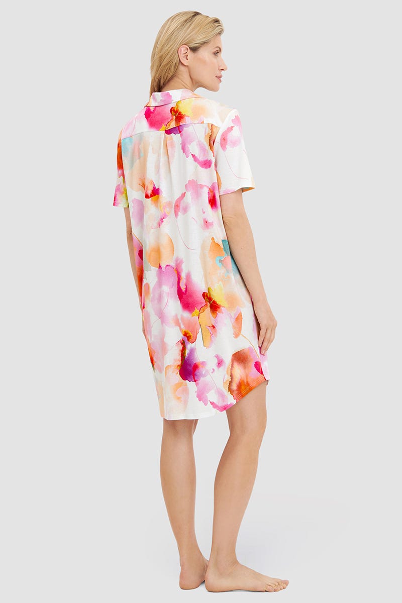 Rückansicht von Nachthemd Kurzarm im Batik-Blumendruck Baumwolle/Modal