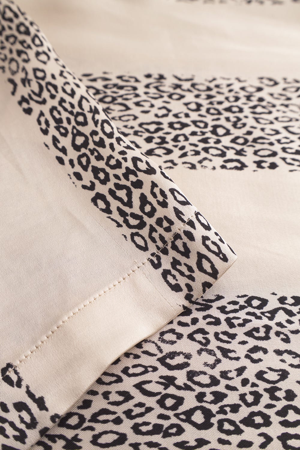 Detailbild 2 von Nachthemd im Leo-Streifen-Druck 100% Viskose