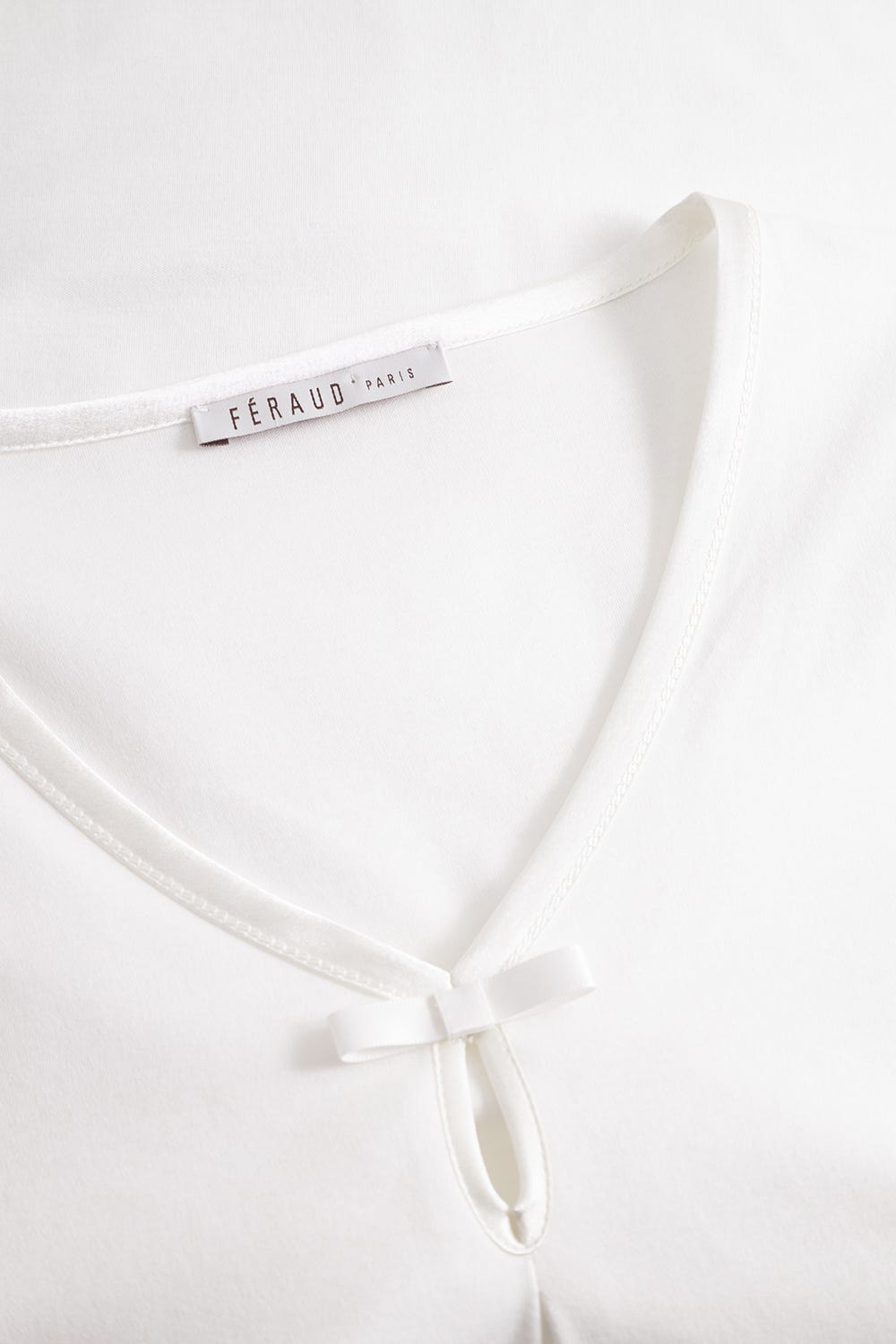 Detailbild 1 von Pyjama mit Satinschleife dezent Kellerfalte 100% Baumwolle