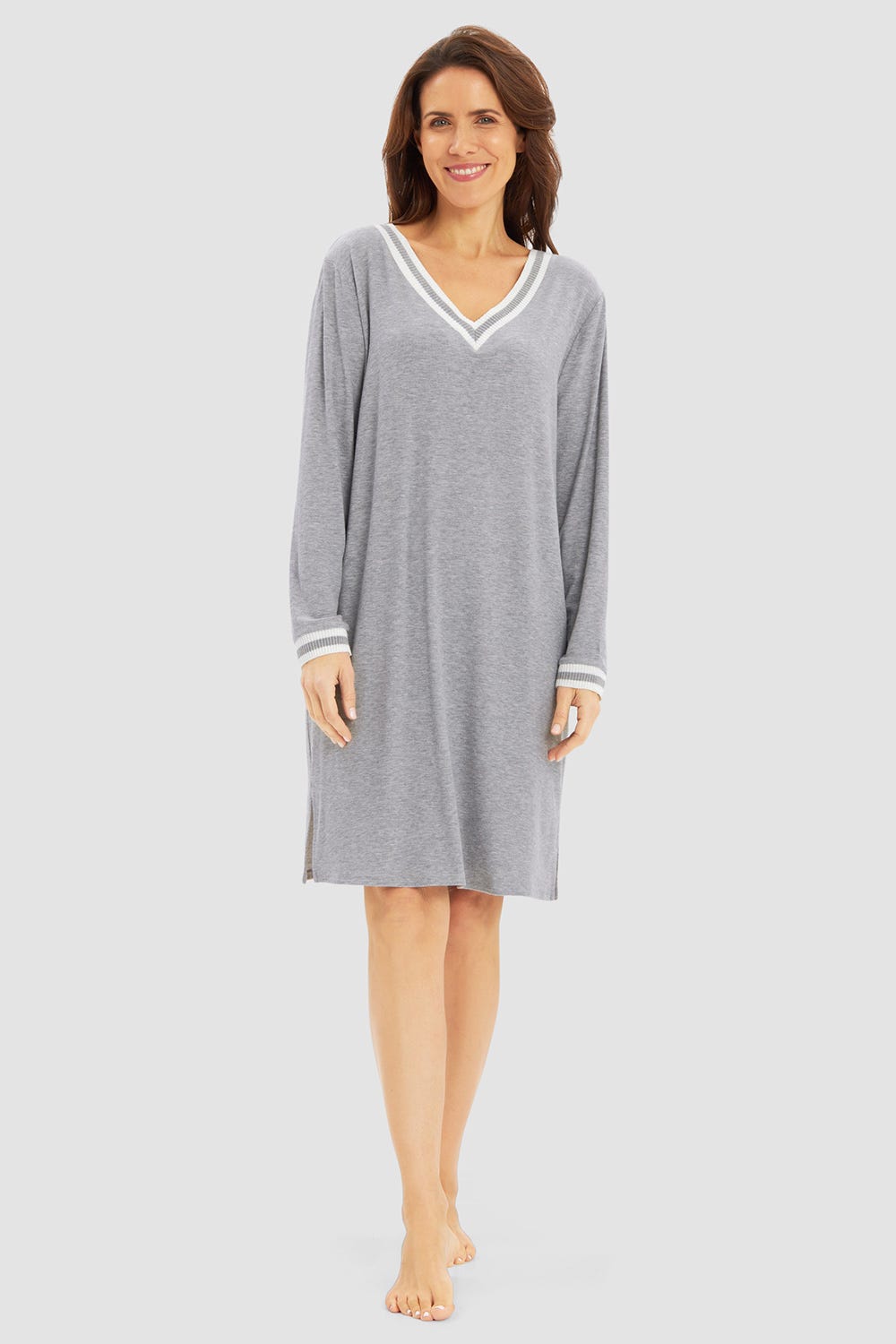 Frontalbild von Nachthemd mit geringelten Strick-Bündchen Modal/Elasthan